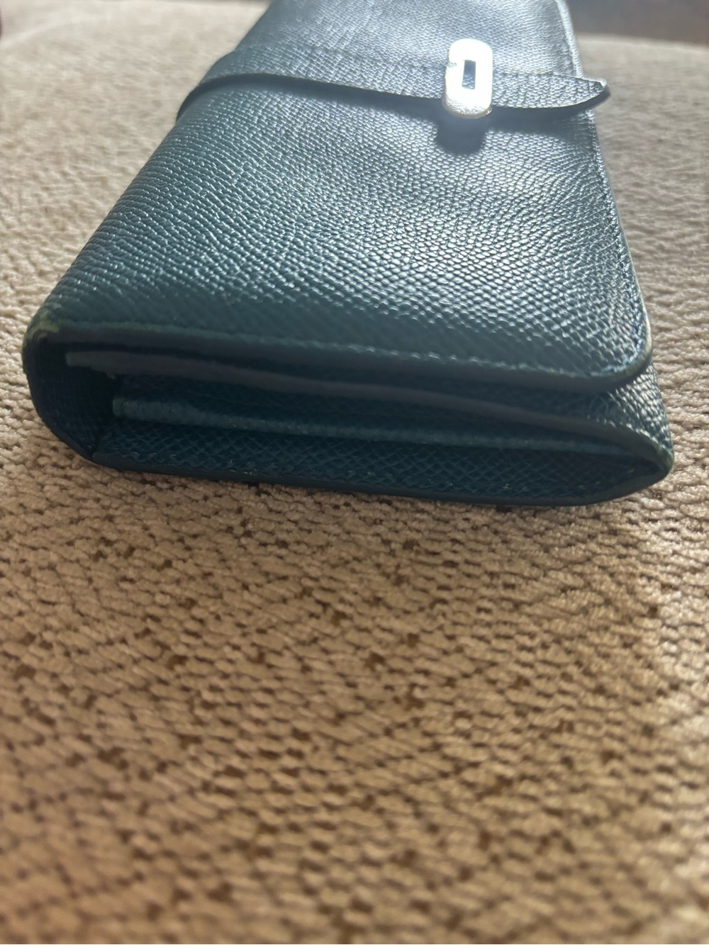 TOD'S Turquoise Leather Continental Wallet with Strap and Logo Plaque - Picture 12 of 16